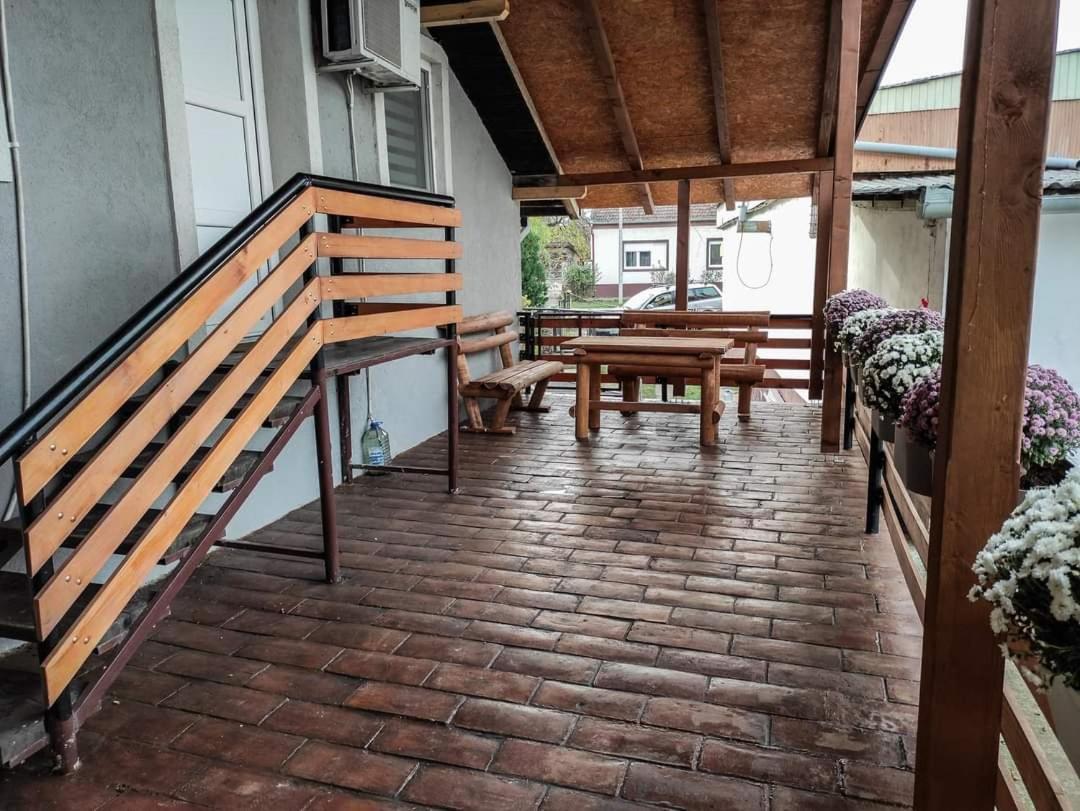 S. A. L. Prenociste Lejlighed Zrenjanin Eksteriør billede
